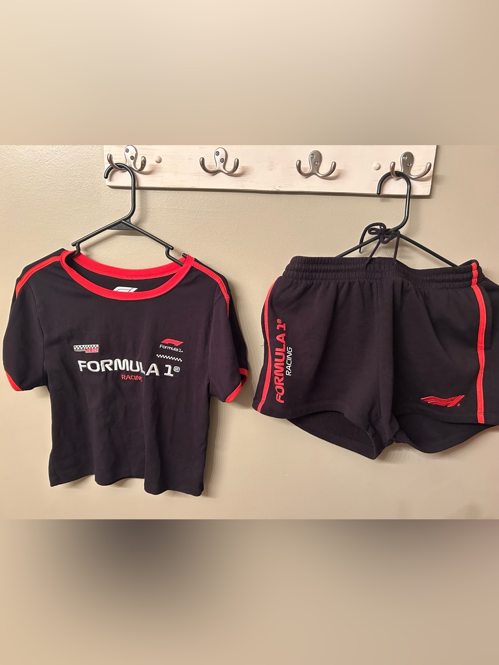 Formula 1 Black and Red Racing Set